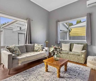 City Centre - 4 Bedrooms - Photo 4