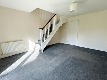 2 bedroom semi-detached house to rent - Photo 3
