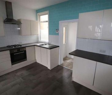Tudor Road, Westcliff On Sea, Essex, SS0 - Photo 2