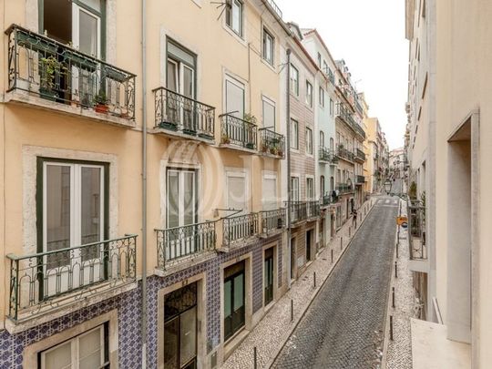 Luxury Apartment for rent in Bairro Alto (Encarnacao), Misericórdia, Lisbon - Photo 1