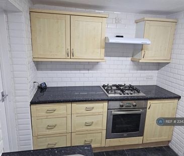 1 bedroom flat to rent - Photo 6