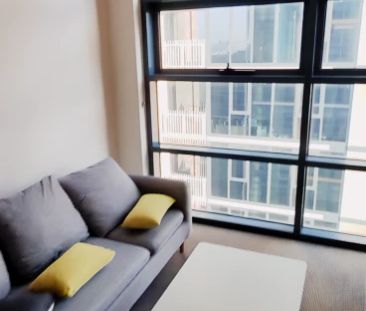 557 Little Lonsdale Street, Melbourne - Photo 2