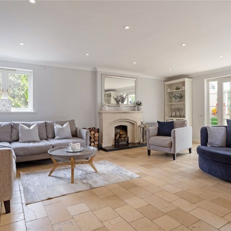 4 bedroom detached house to rent - Photo 1