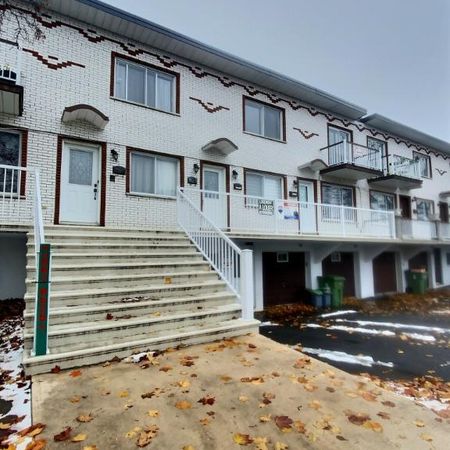 Saint Léonard- 4 1/2 avec stationnement-visite libre 23 novembre 2025 de 14:00-16:00 - Photo 4