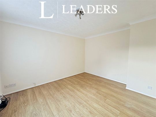 3 bedroom house to rent Melford Way, Felixstowe, IP11 - Photo 1