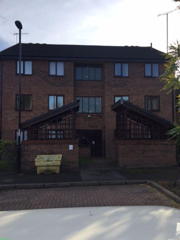 2 bedroom flat to rent - Photo 3