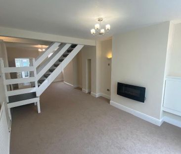 3 bedroom terraced house to rent - Photo 2