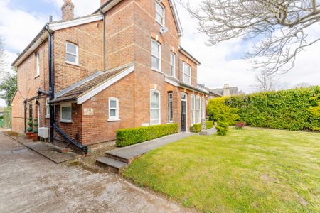 Stanley Road, Sutton - Photo 2