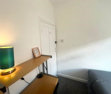 Vicarage Street (room 2), Kirkstall, Leeds - Photo 4