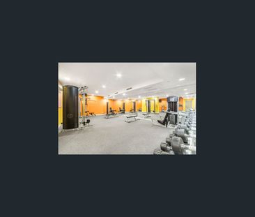 Furnished Studio Apartment Near Southern Cross - Photo 6