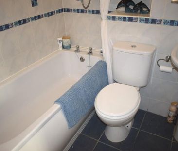 2 Bed Terraced House, Springford Gardens, SO16 - Photo 5