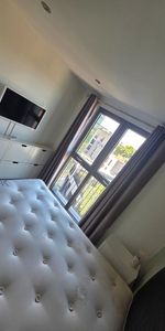 1 Bed Flat, Camden Road, NW1 - Photo 3