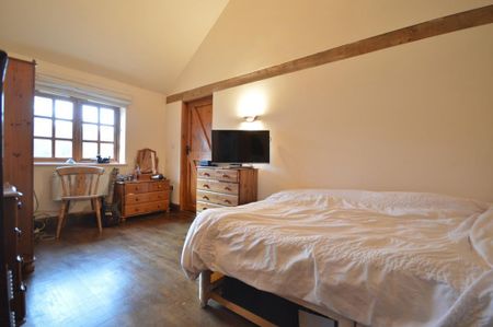 2 bedroom detached bungalow to rent - Photo 3