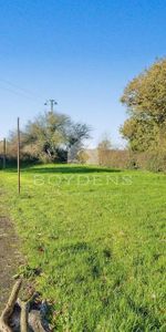 2 bedroom semi-detached house to rent - Photo 4