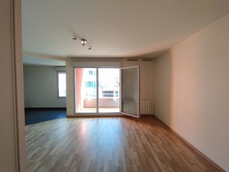 Location Appartement 1 pièce 41m² - Photo 4