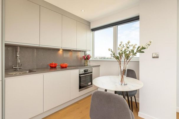 Studio to rent - Photo 1