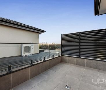 WALK TO SHOPS - Photo 6