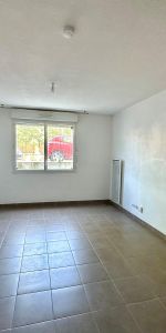 Location Appartement 1 pièce 26m² LA SEYNE SUR MER 83500 - Photo 3