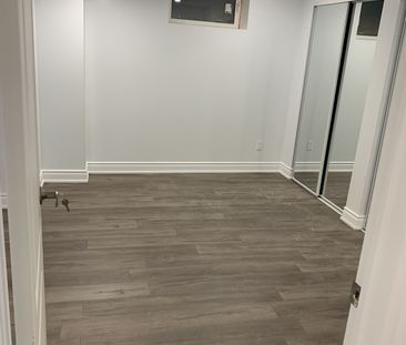 For Lease - 9 Dopp Crescent, Brampton, Ontario - Photo 5