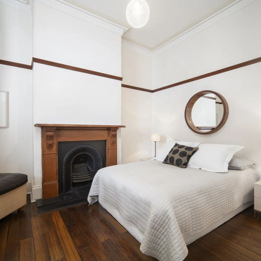 Charming, move-in-ready terrace - Photo 1