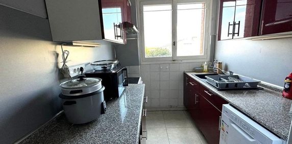 Location Appartement 1 pièce 10m² MAUBEUGE 59600 - Photo 2