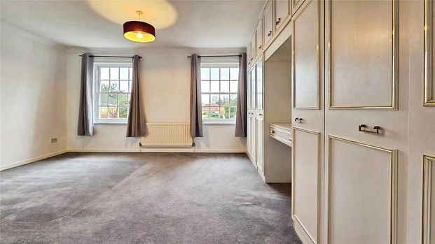 4 bedroom terraced house to rent - Photo 1