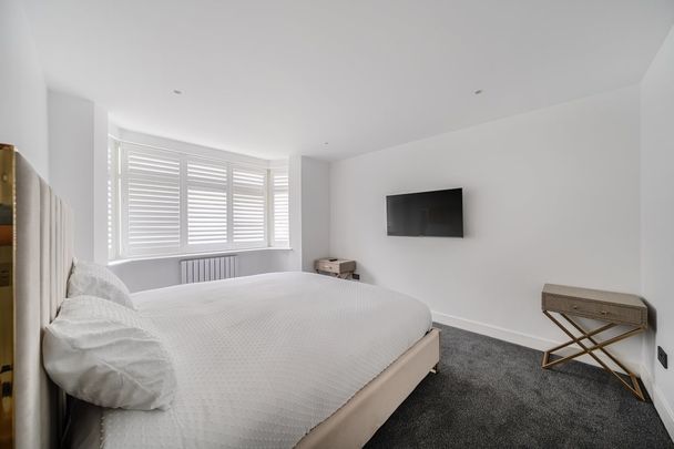 3 bedroom end of terrace house to rent - Photo 1