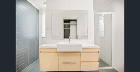 Spacious & Stylish Family Home - Photo 5