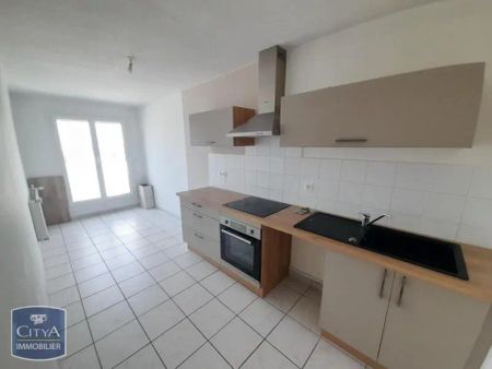 Appartement à louer 4 pièces 75.16m² - Photo 2