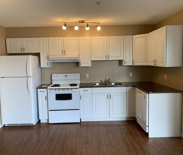 Parkdale Manor - Photo 4