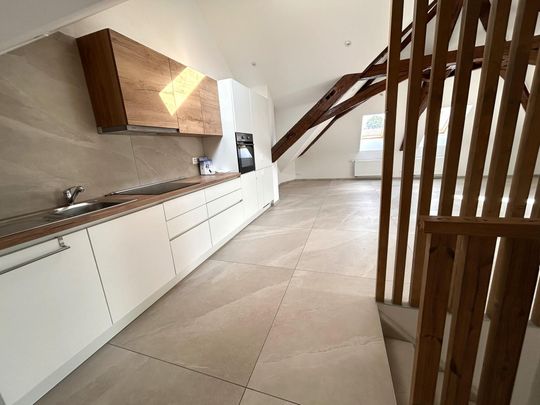 Magnifique appartement de 4.5 pièces aux combles - env. 100m2 - Foto 1