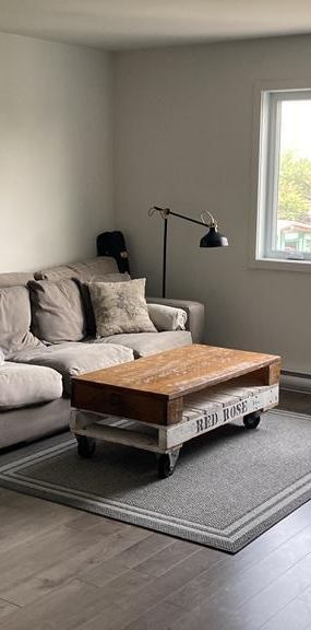 4 1/2 à louer Charlemagne 1er déc - Photo 1