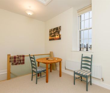 St Georges Manor, Mandelbrote Drive, Littlemore, Oxford, OX4 - Photo 5