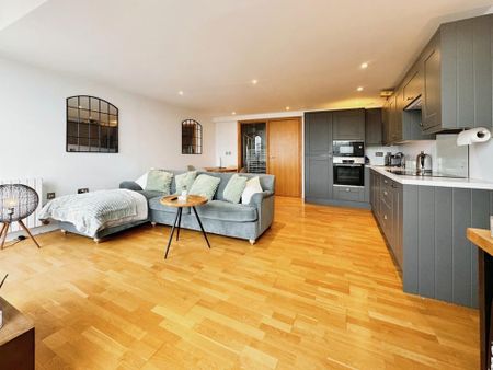 2 bedroom apartment to rent - Photo 2