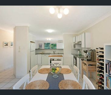 Unit 1/57 Dickson Street, Morningside, Qld 4170 - Photo 1