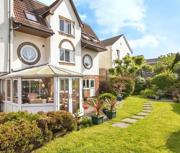 1 bedroom retirement property to rent - Photo 5