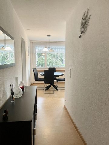 Ruhige 3.5 Zimmer-Wohnung in zentraler Lage - Foto 2