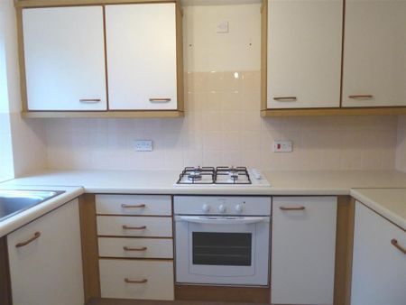 2 bedroom terraced house to rent - Photo 5