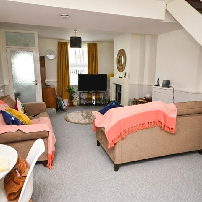 2 bedroom terraced house to rent - Photo 1