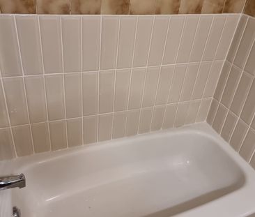 For Lease - 841 Runnymede Road Unit# 2nd Flr, Toronto, Ontario - Photo 6