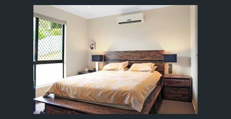 4 Bedroom House in Peaceful Neighborhood - Photo 5