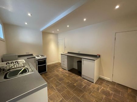 Blackburn Road, Haslingden - Photo 5