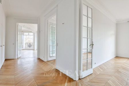 Location appartement, Paris 7ème (75007), 6 pièces, 200 m², ref 85432885 - Photo 4