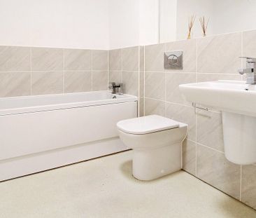 2 bedroom property to rent - Photo 3