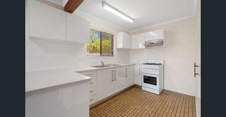 Cosy townhouse in a superb location - Photo 5