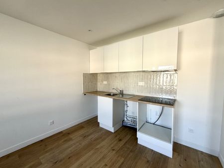 Location Appartement 3 pièces 46m² SETE 34200 - Photo 4