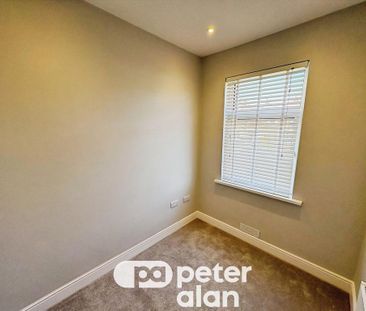 3 bedroom terraced house to rent - Photo 2