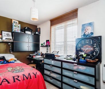 Dorney Road, Swindon - Photo 4