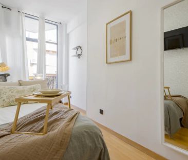 Room in a shared 7-bedroom apartment for rent in Trafalgar. - Photo 5