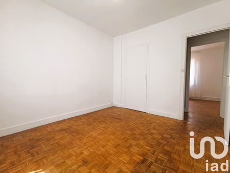 Appartement 4 pièces de 67 m² à La Roche-sur-Yon (85000) - Photo 2